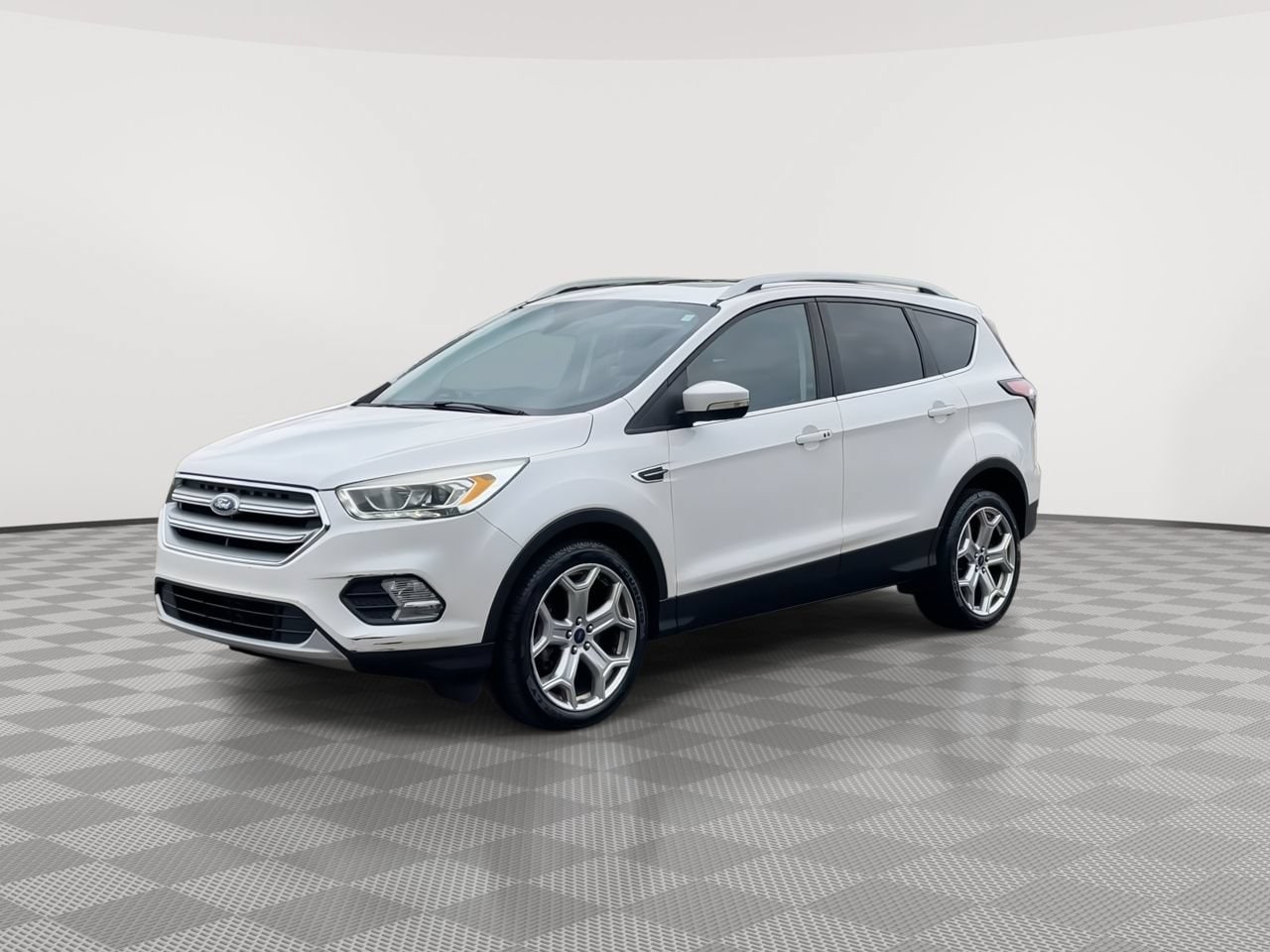 Thumbnail: 2017 Ford Escape - 4
