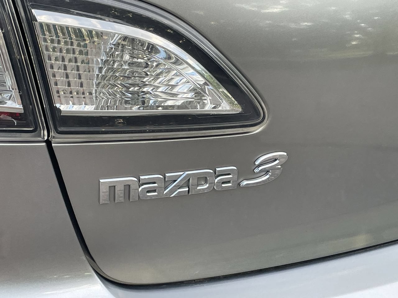 Thumbnail: 2012 Mazda Mazda3 - 40