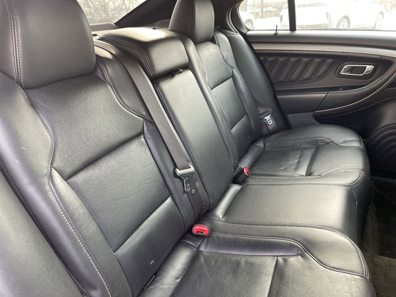 Thumbnail: 2014 Ford Taurus - 15