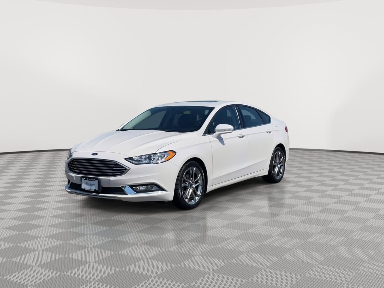 Thumbnail: 2017 Ford Fusion - 4