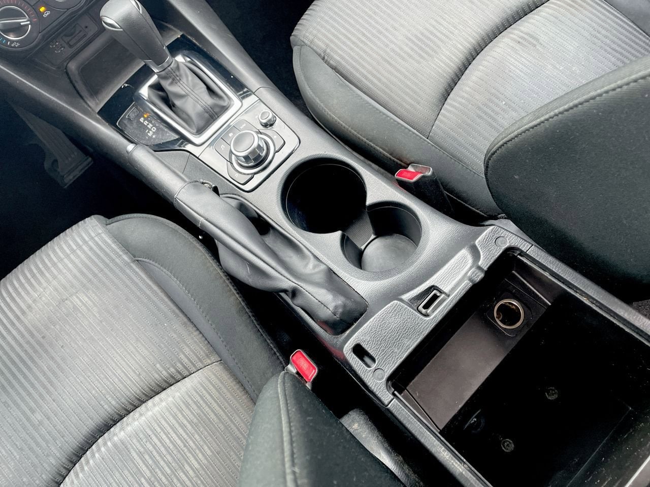 Thumbnail: 2016 Mazda Mazda3 - 22