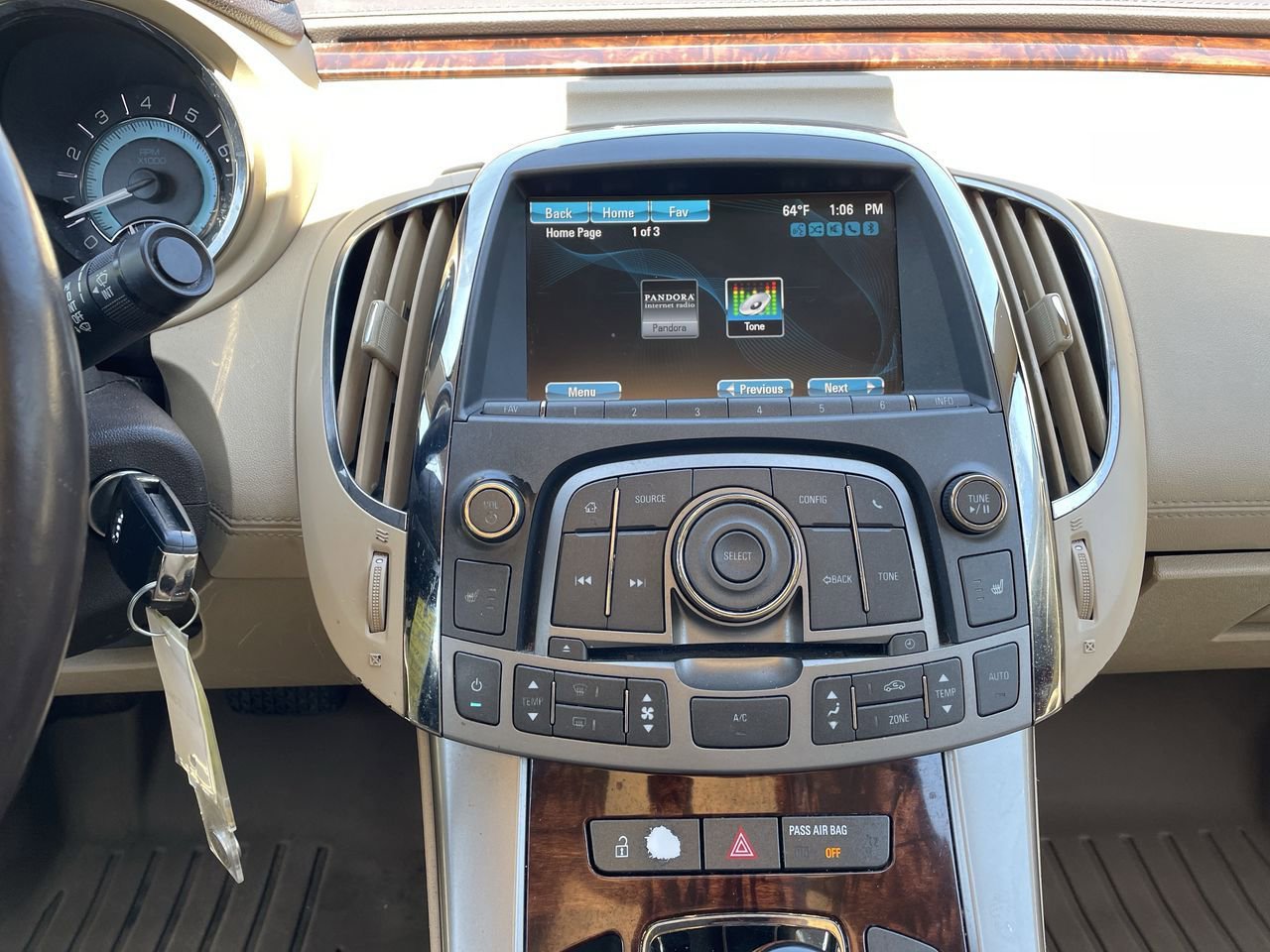 2013 Buick LaCrosse Leather Group 13