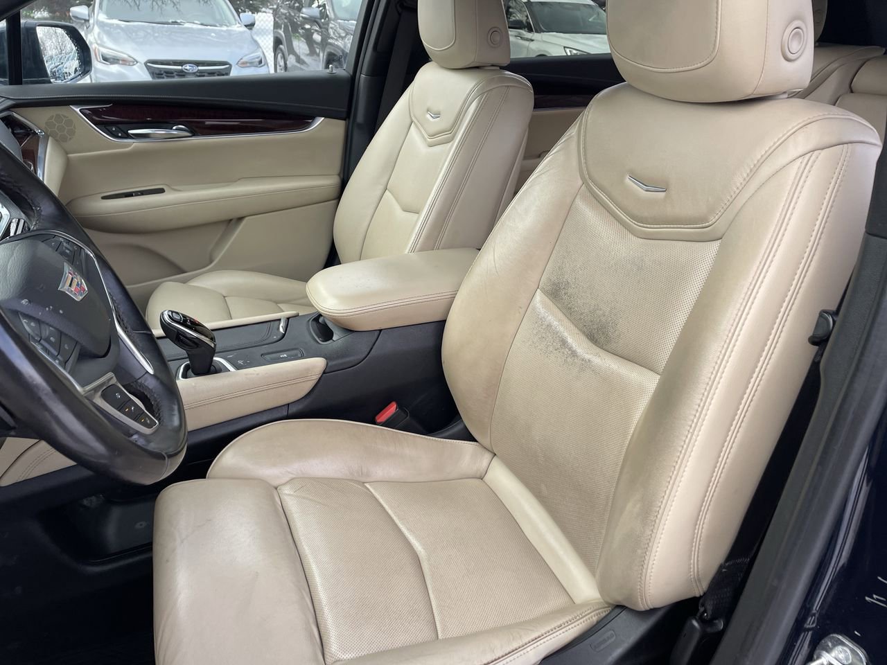 Thumbnail: 2017 Cadillac XT5 - 12