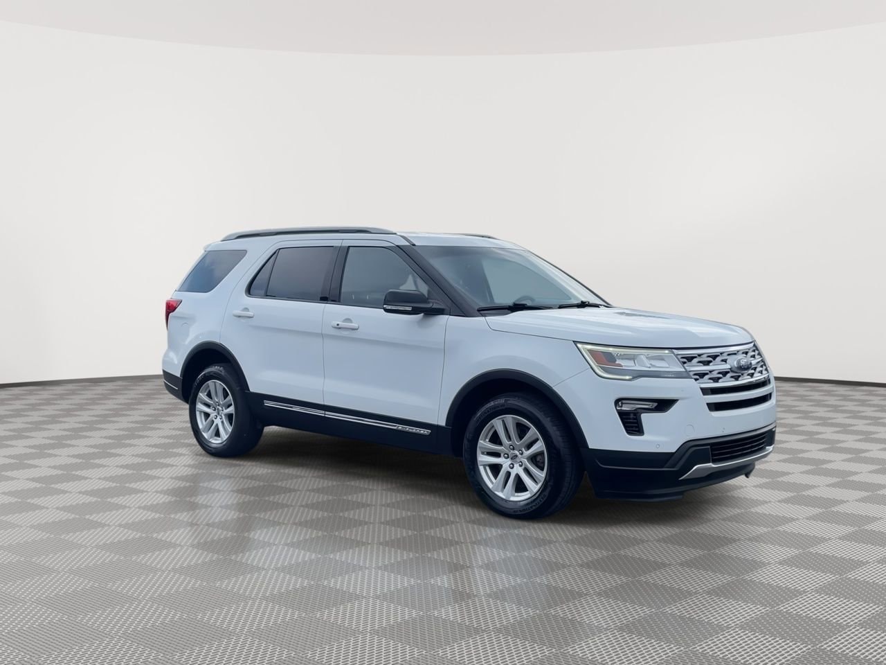 Thumbnail: 2018 Ford Explorer - 2