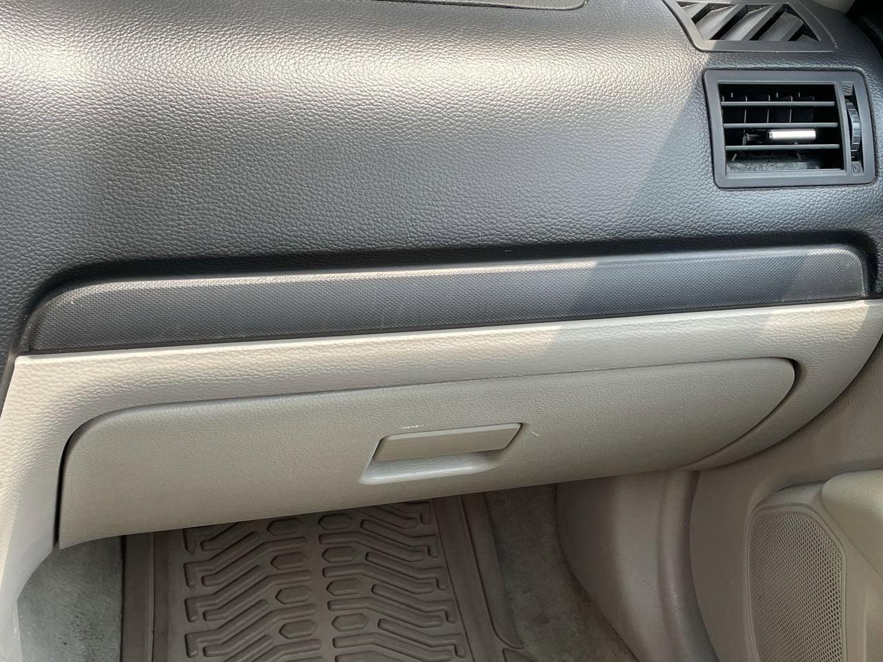 Thumbnail: 2009 Ford Fusion - 16