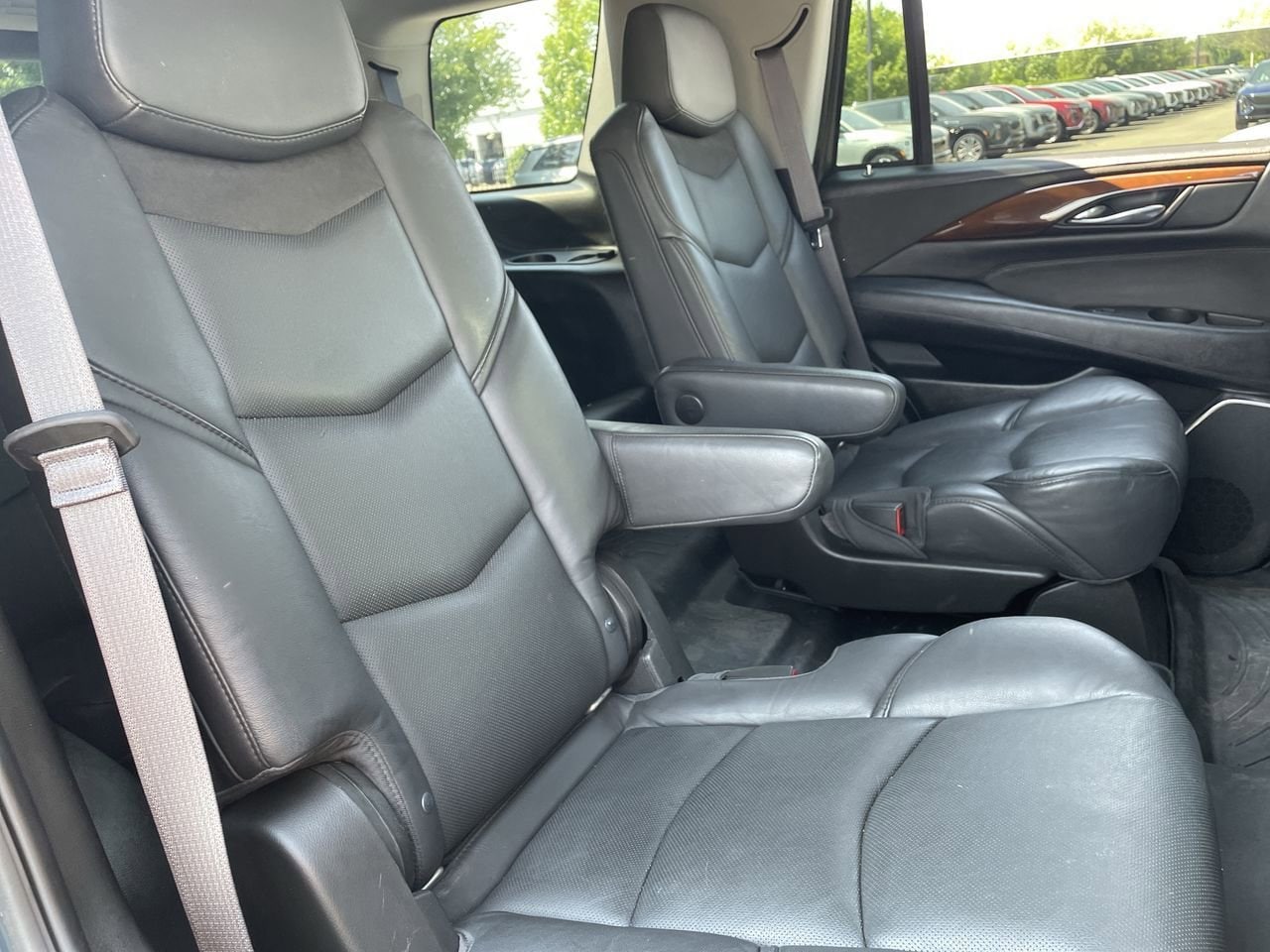 Thumbnail: 2016 Cadillac Escalade - 15