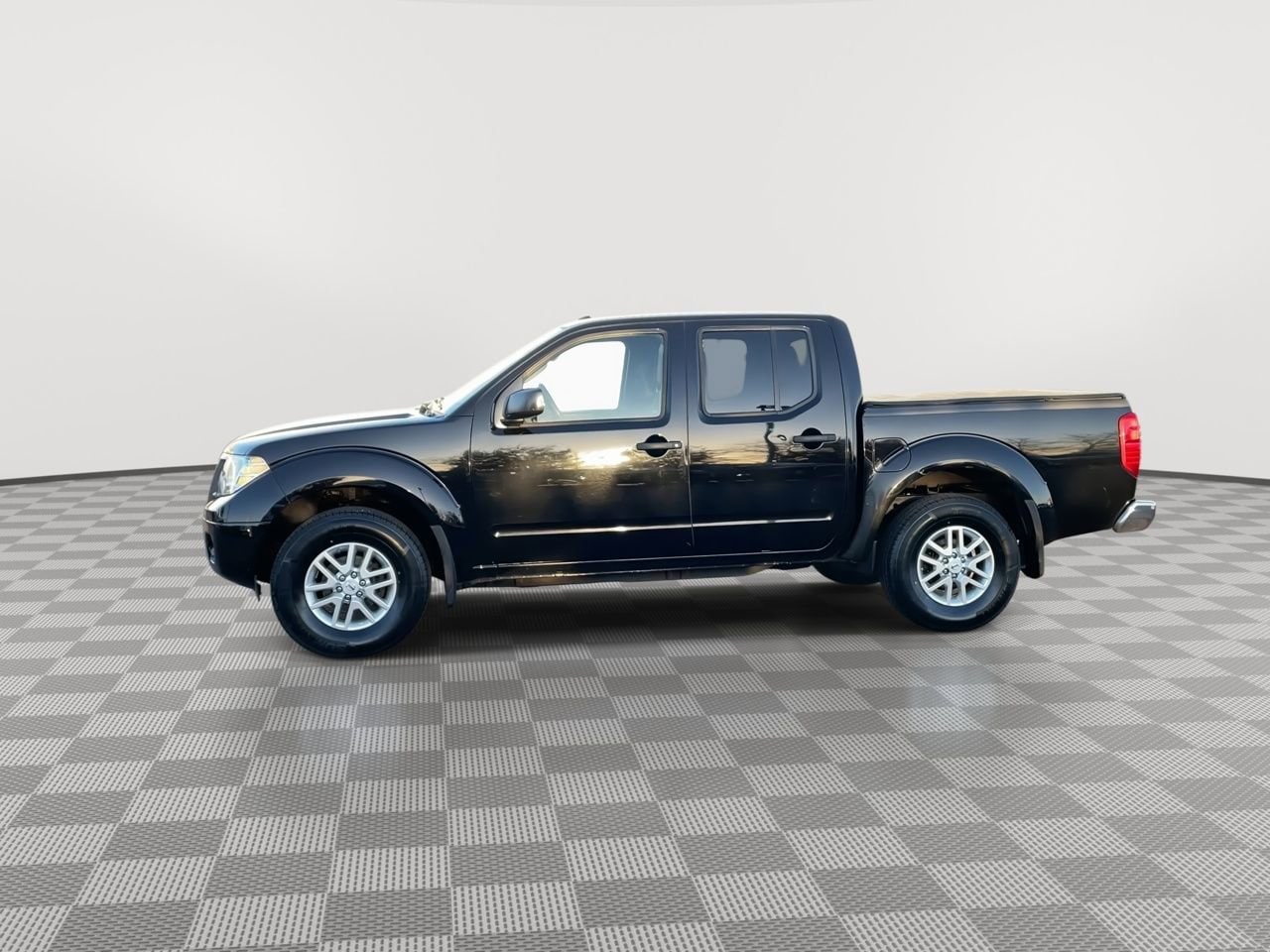 Thumbnail: 2015 Nissan Frontier - 5