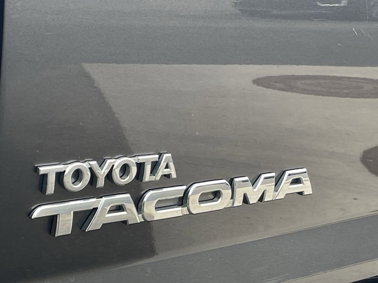 2011 Toyota Tacoma  36