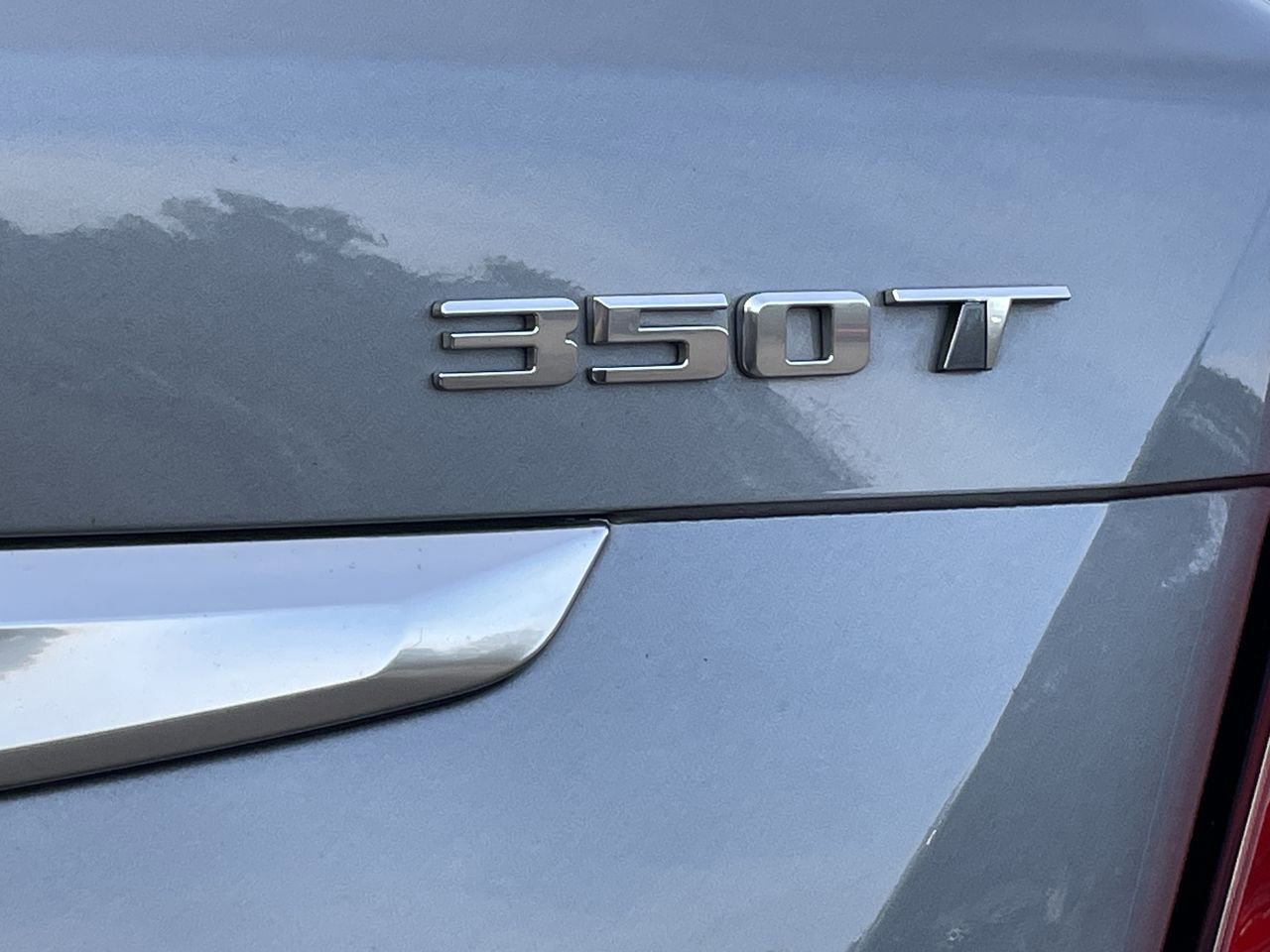 Thumbnail: 2023 Cadillac XT5 - 42