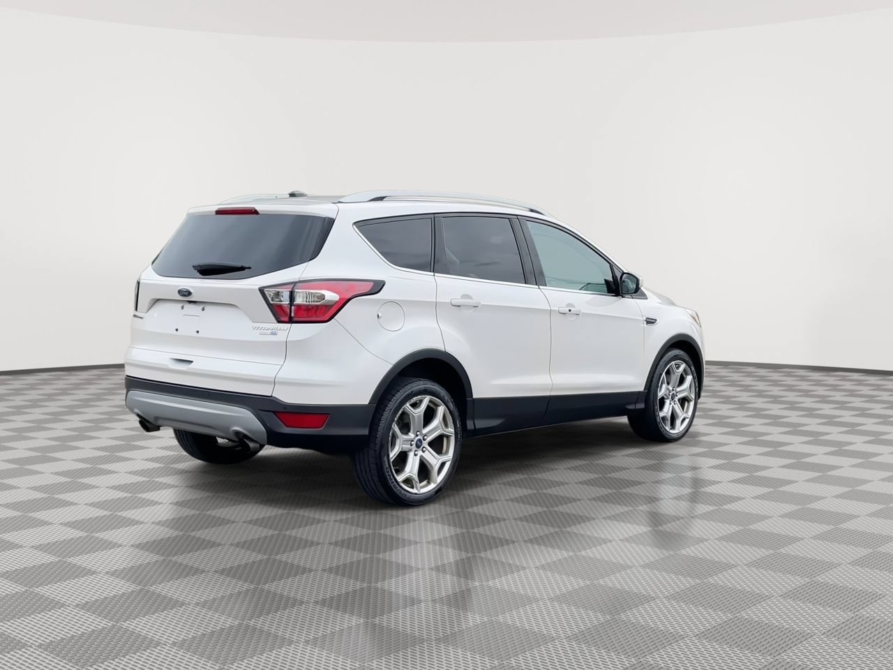 Thumbnail: 2017 Ford Escape - 8