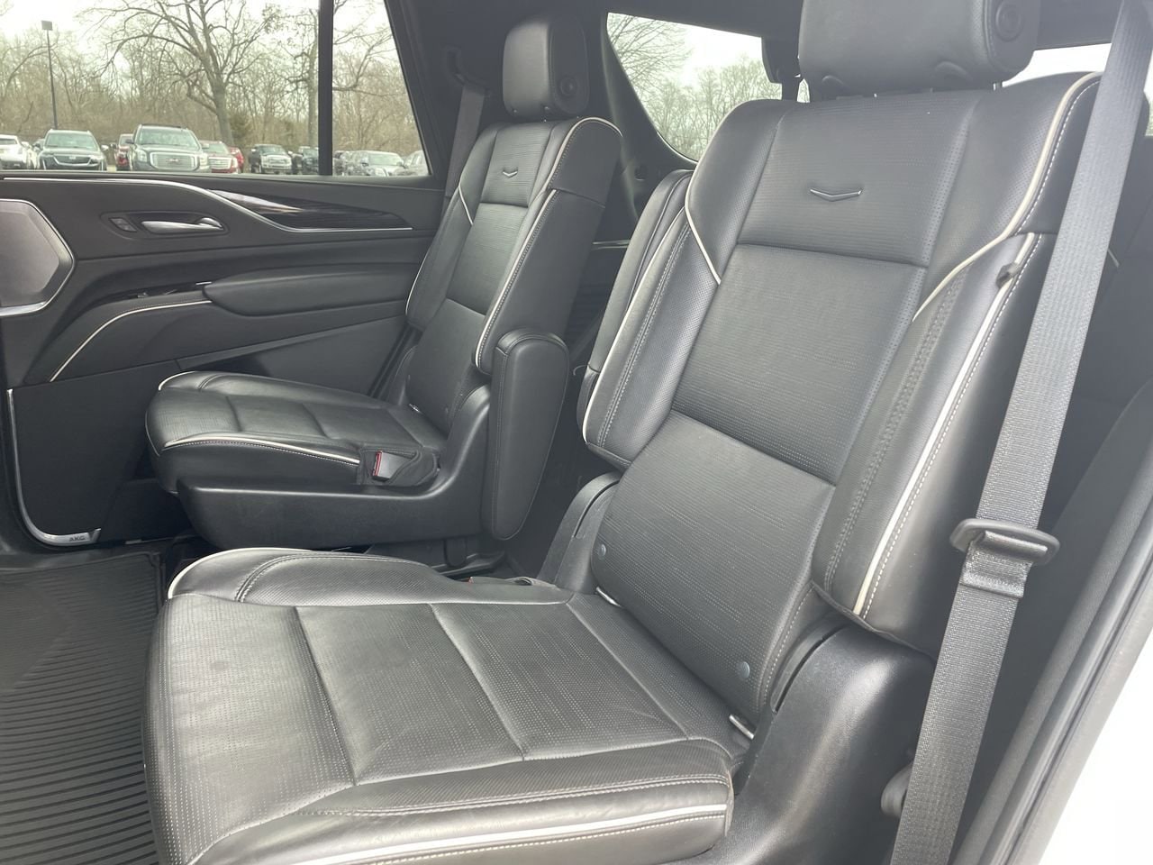 Thumbnail: 2022 Cadillac Escalade - 20