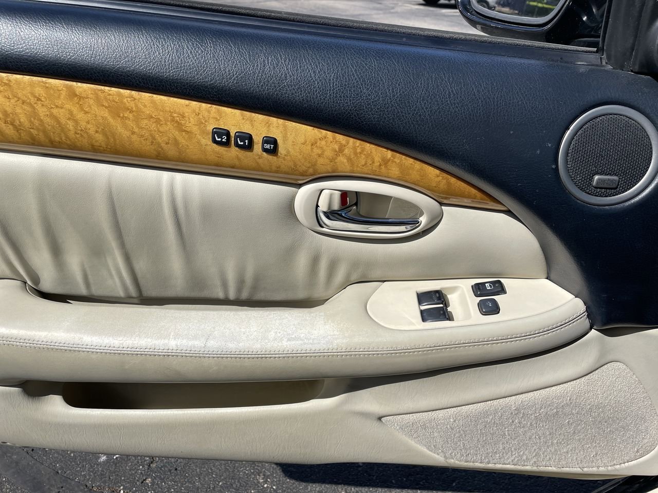 Thumbnail: 2002 Lexus SC - 29
