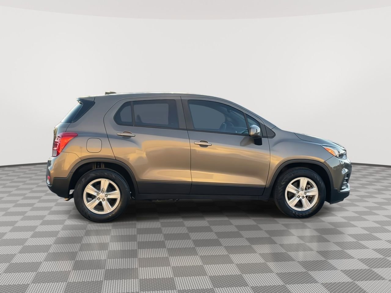 Thumbnail: 2021 Chevrolet Trax - 9