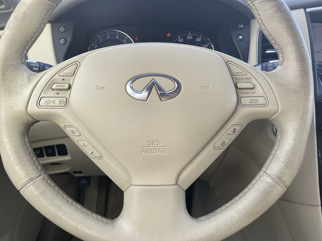 Thumbnail: 2011 INFINITI EX35 - 10