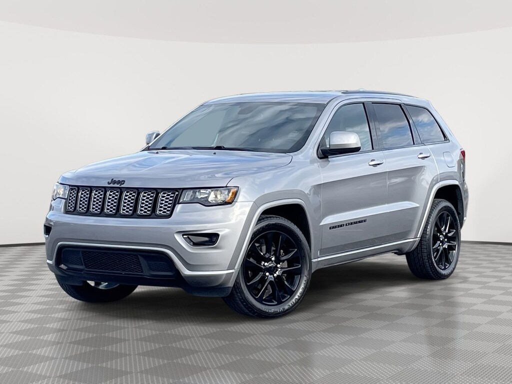 Used 2020 Jeep Grand Cherokee Altitude