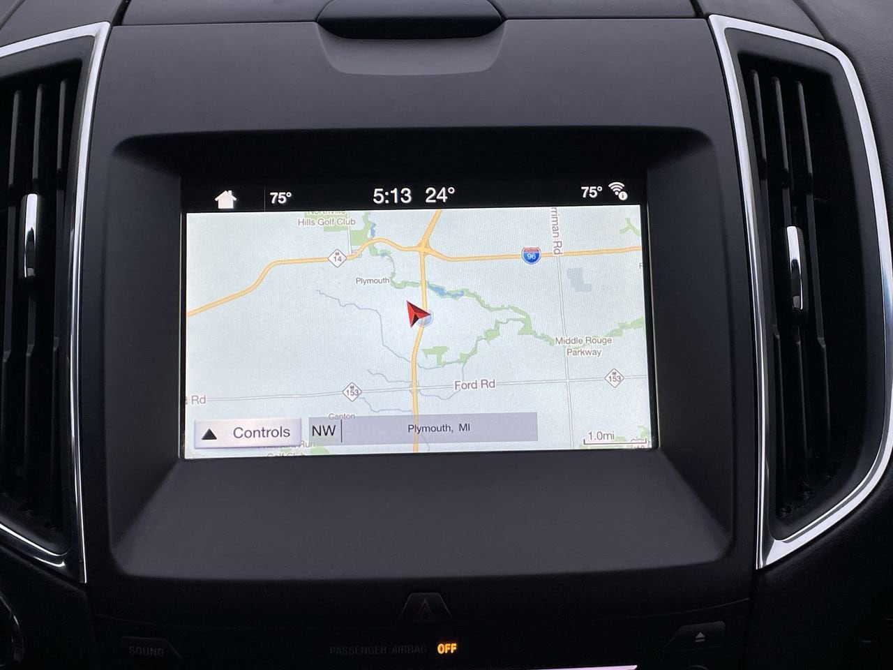 Thumbnail: 2018 Ford Edge - 23