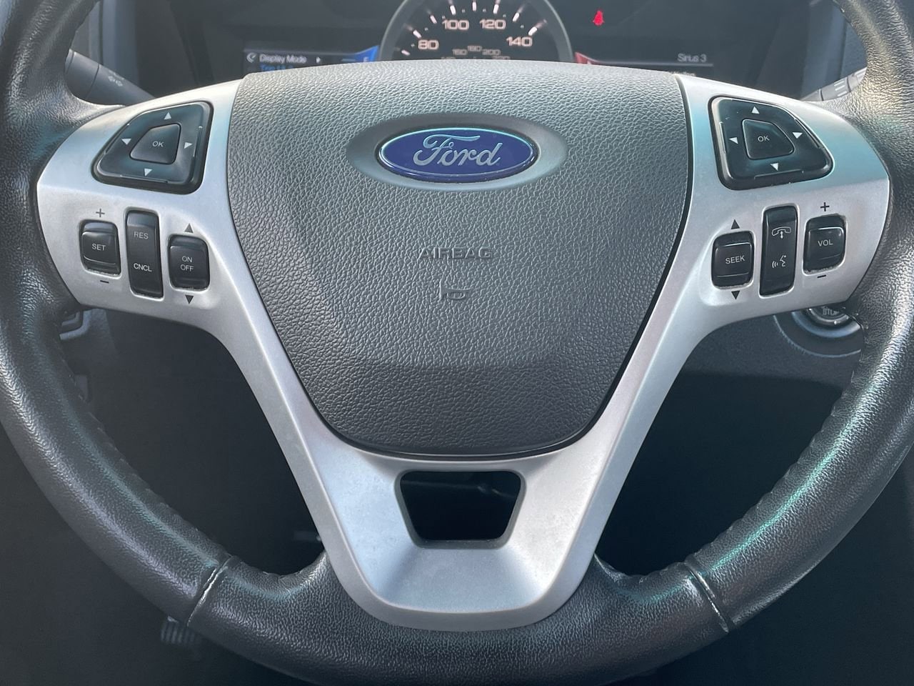 Thumbnail: 2012 Ford Explorer - 10