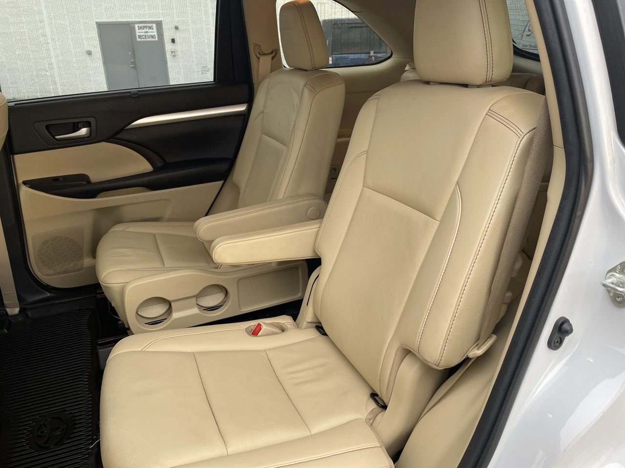 Thumbnail: 2019 Toyota Highlander - 20