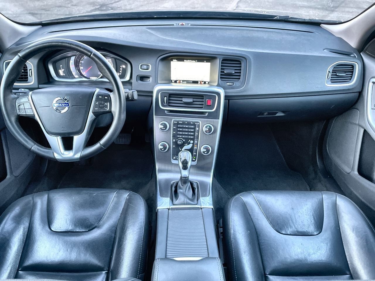 Thumbnail: 2016 Volvo S60 - 23