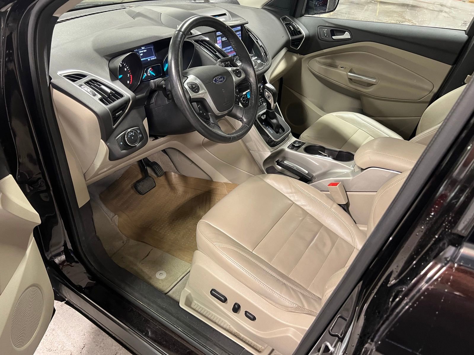 Thumbnail: 2013 Ford Escape - 5