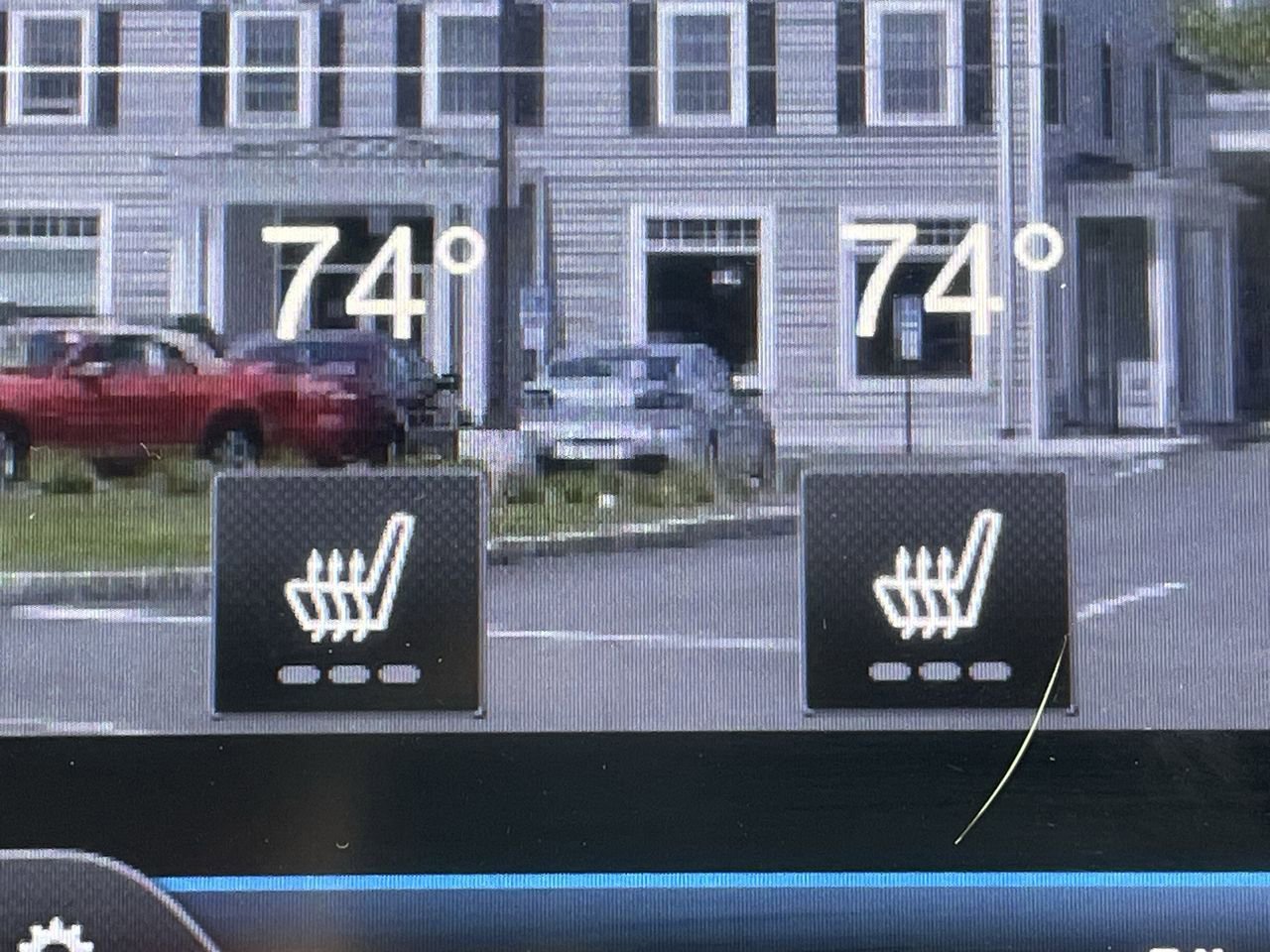 Thumbnail: 2014 Ford Explorer - 22