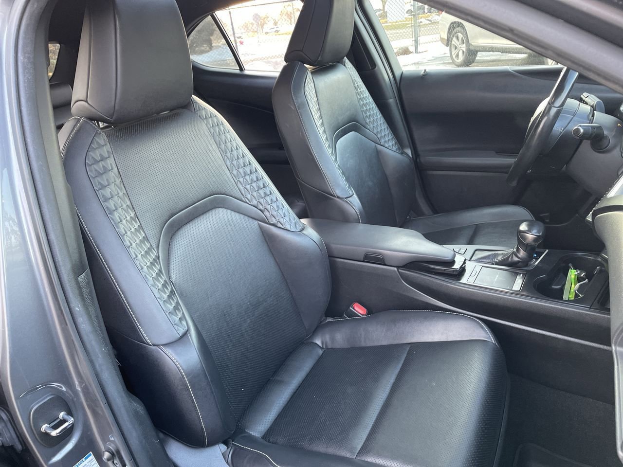 Thumbnail: 2020 Lexus UX - 14