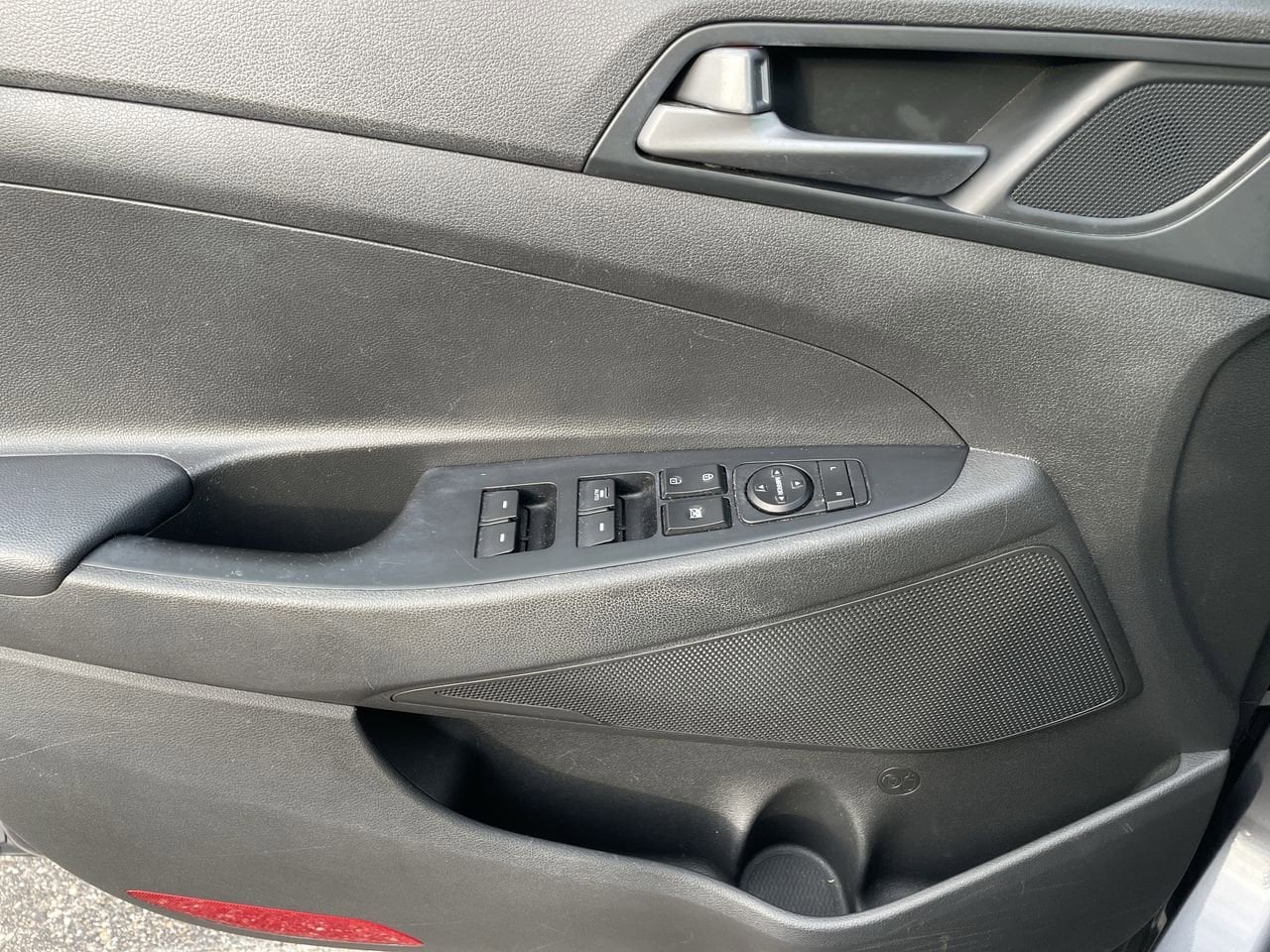 Thumbnail: 2016 Hyundai Tucson - 28