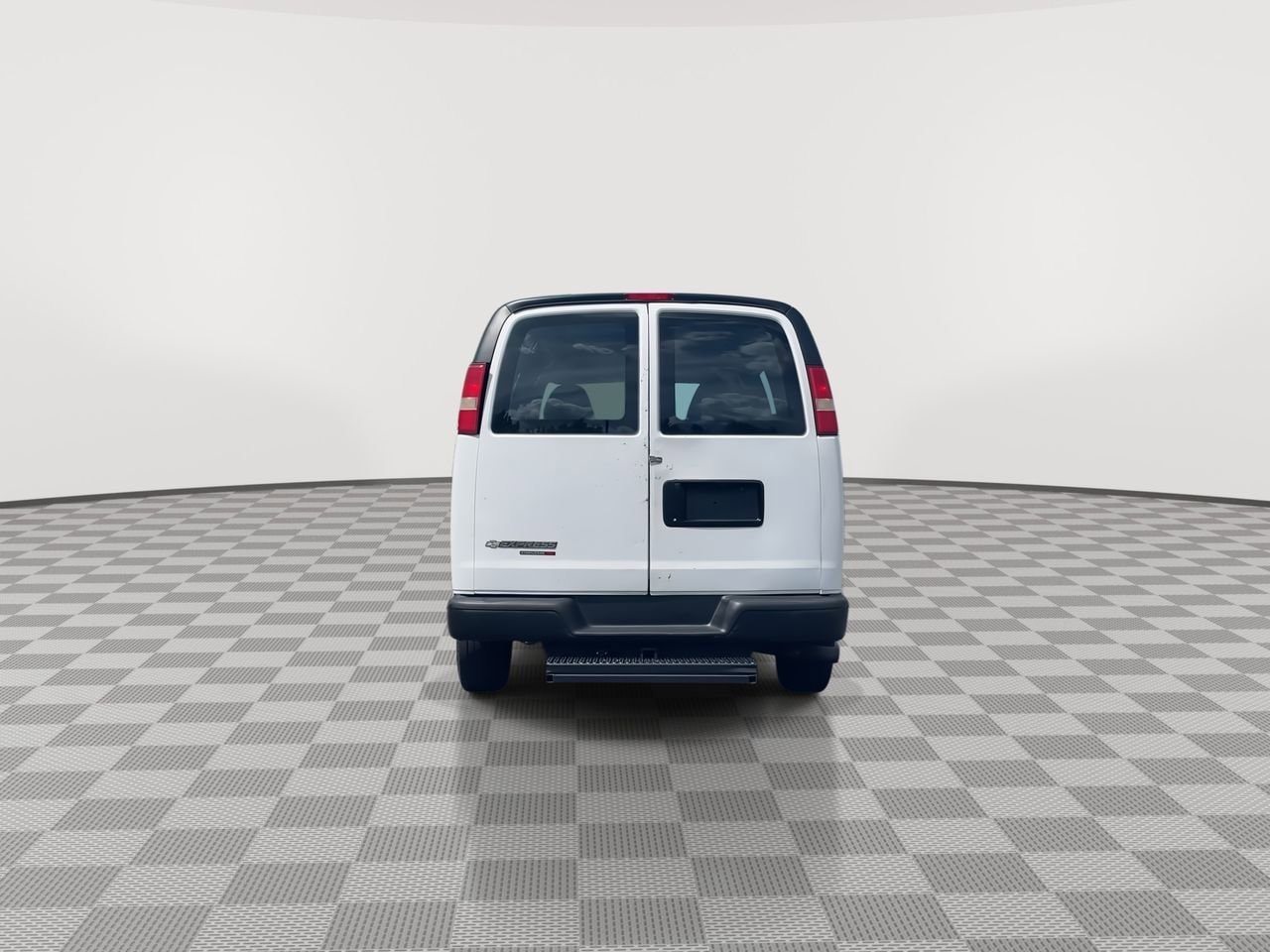 Thumbnail: 2014 Chevrolet Express - 7
