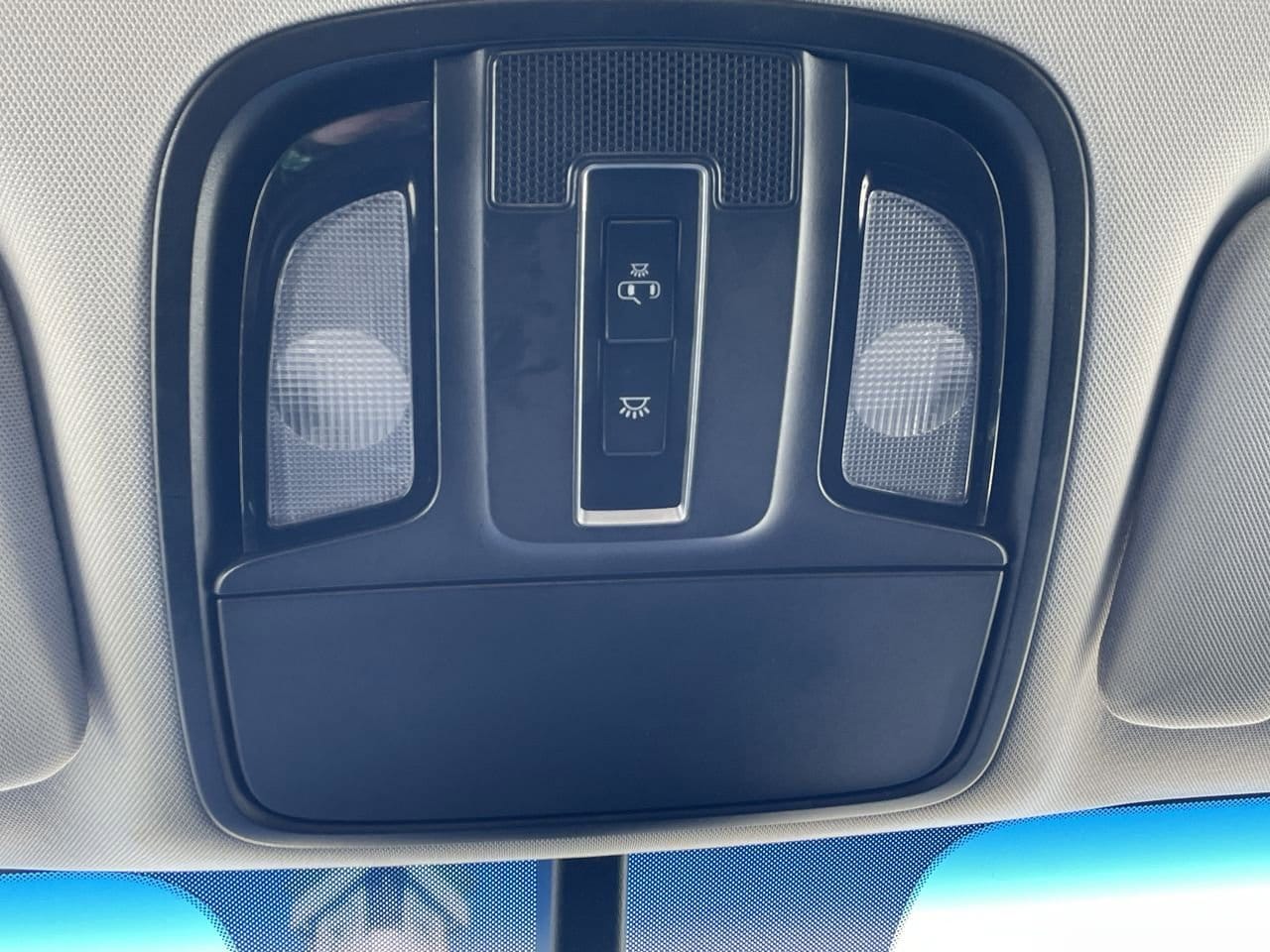 Thumbnail: 2016 Kia Sorento - 29