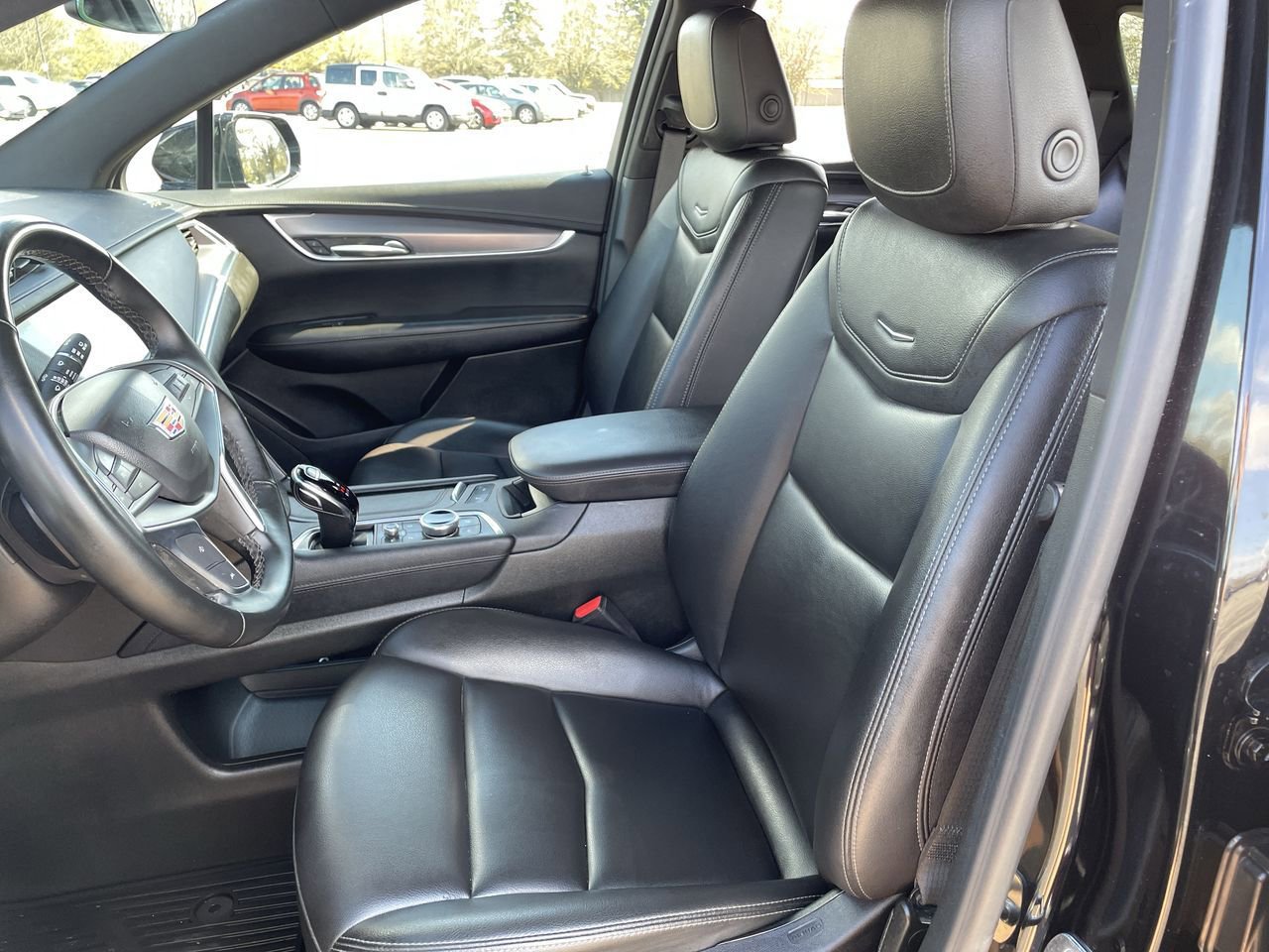 Thumbnail: 2024 Cadillac XT5 - 12