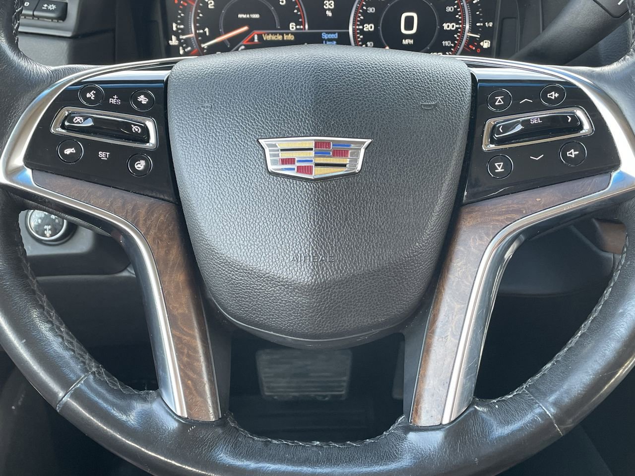Thumbnail: 2015 Cadillac Escalade - 10
