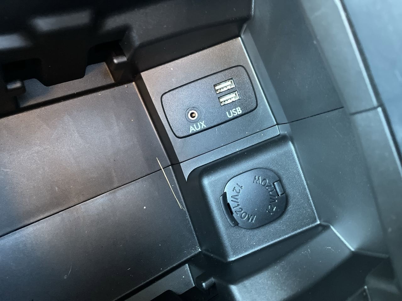 Thumbnail: 2015 Subaru XV Crosstrek - 25