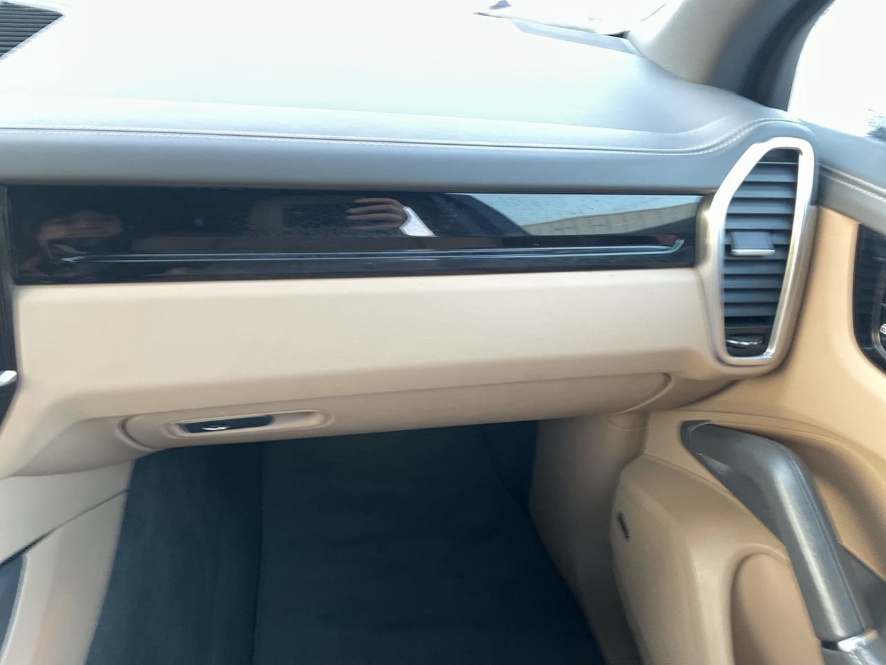 Thumbnail: 2019 Porsche Cayenne - 16