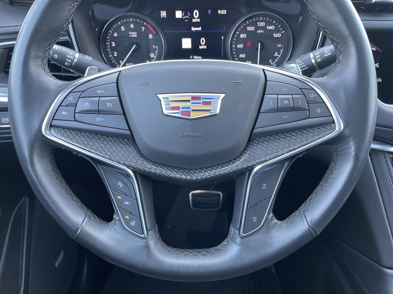 Thumbnail: 2024 Cadillac XT5 - 10