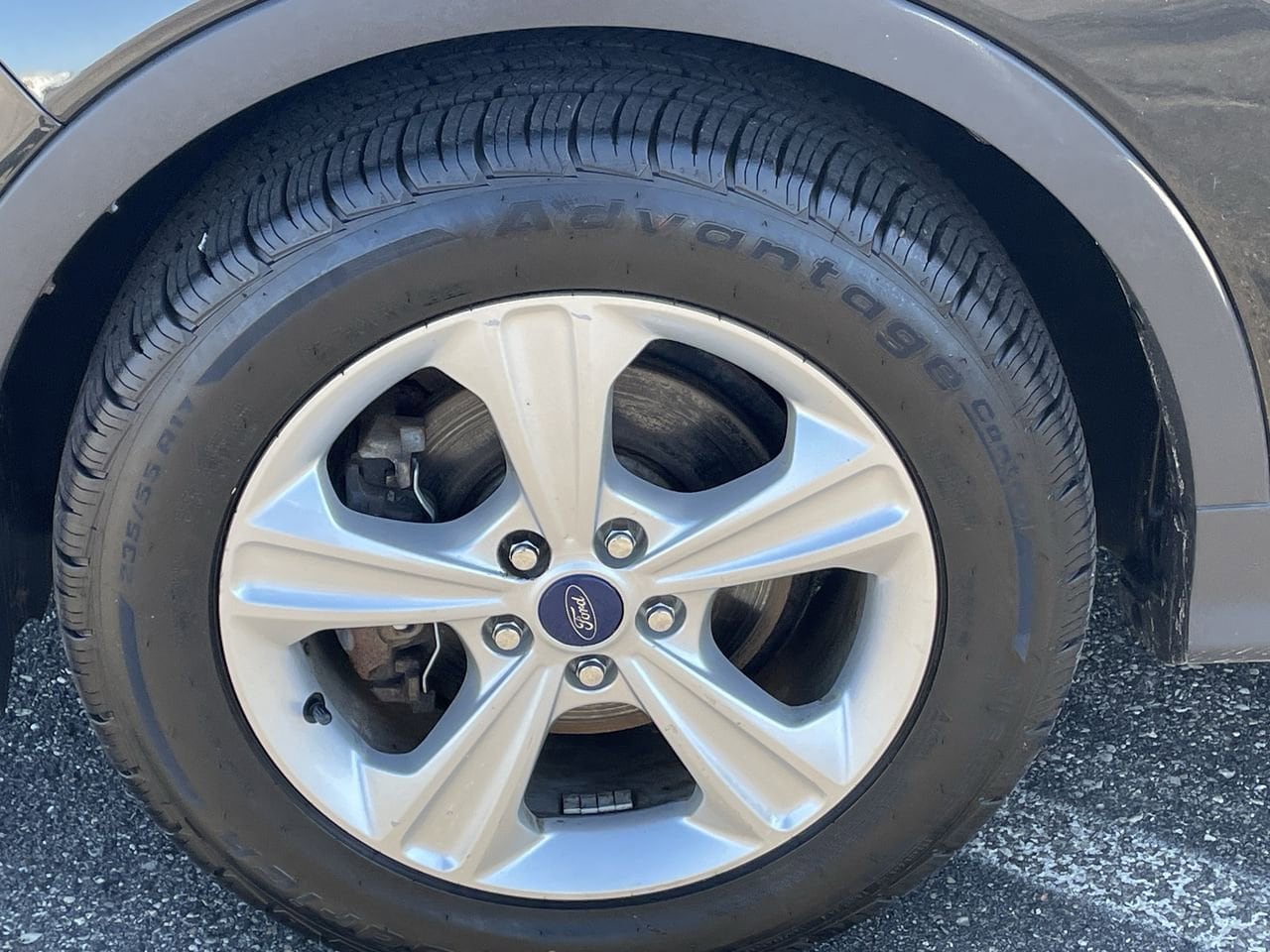 Thumbnail: 2015 Ford Escape - 32