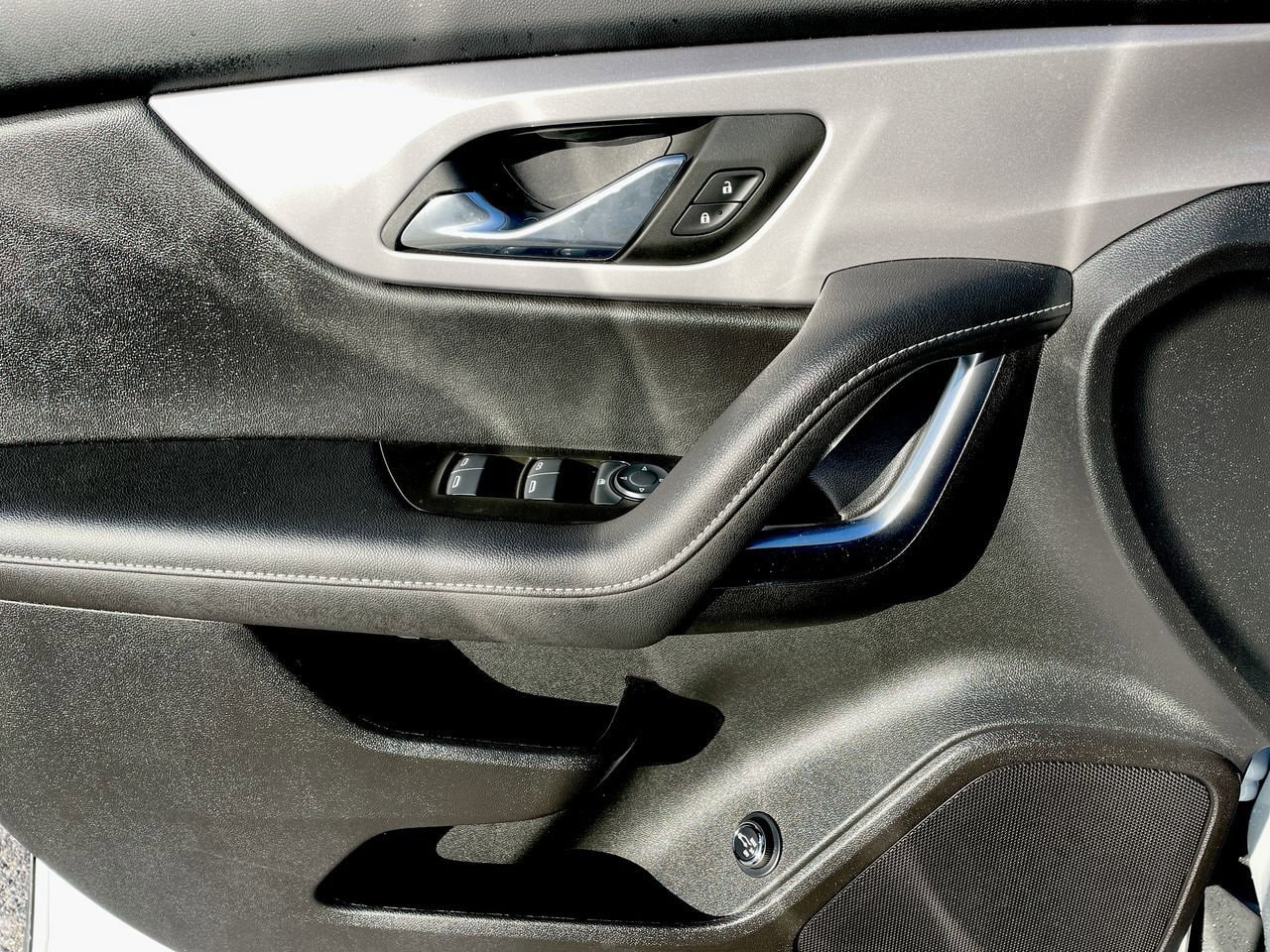 Thumbnail: 2025 Chevrolet Blazer - 31