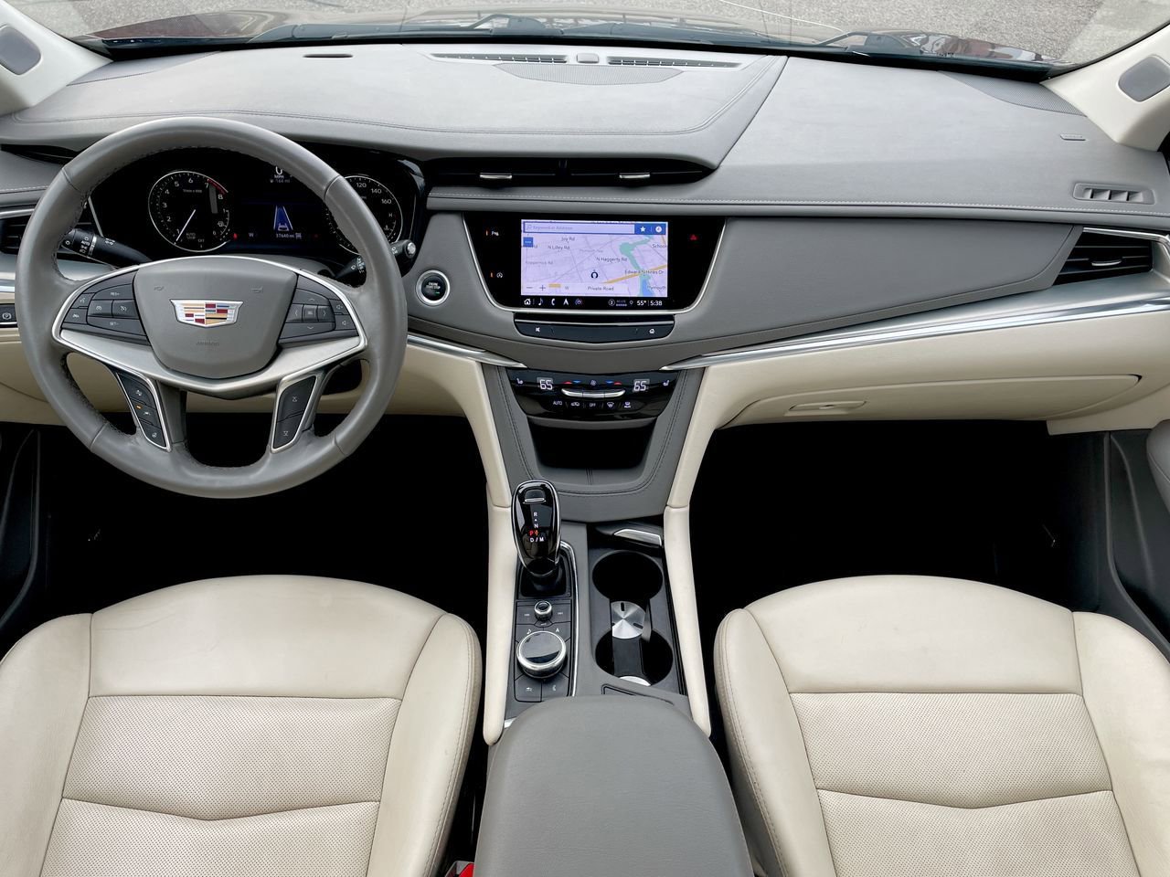 Thumbnail: 2023 Cadillac XT5 - 25