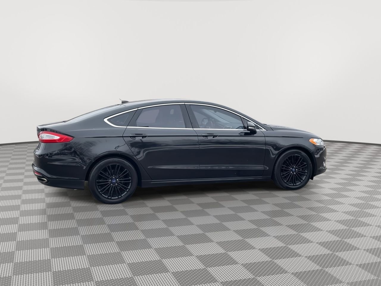 Thumbnail: 2015 Ford Fusion - 8