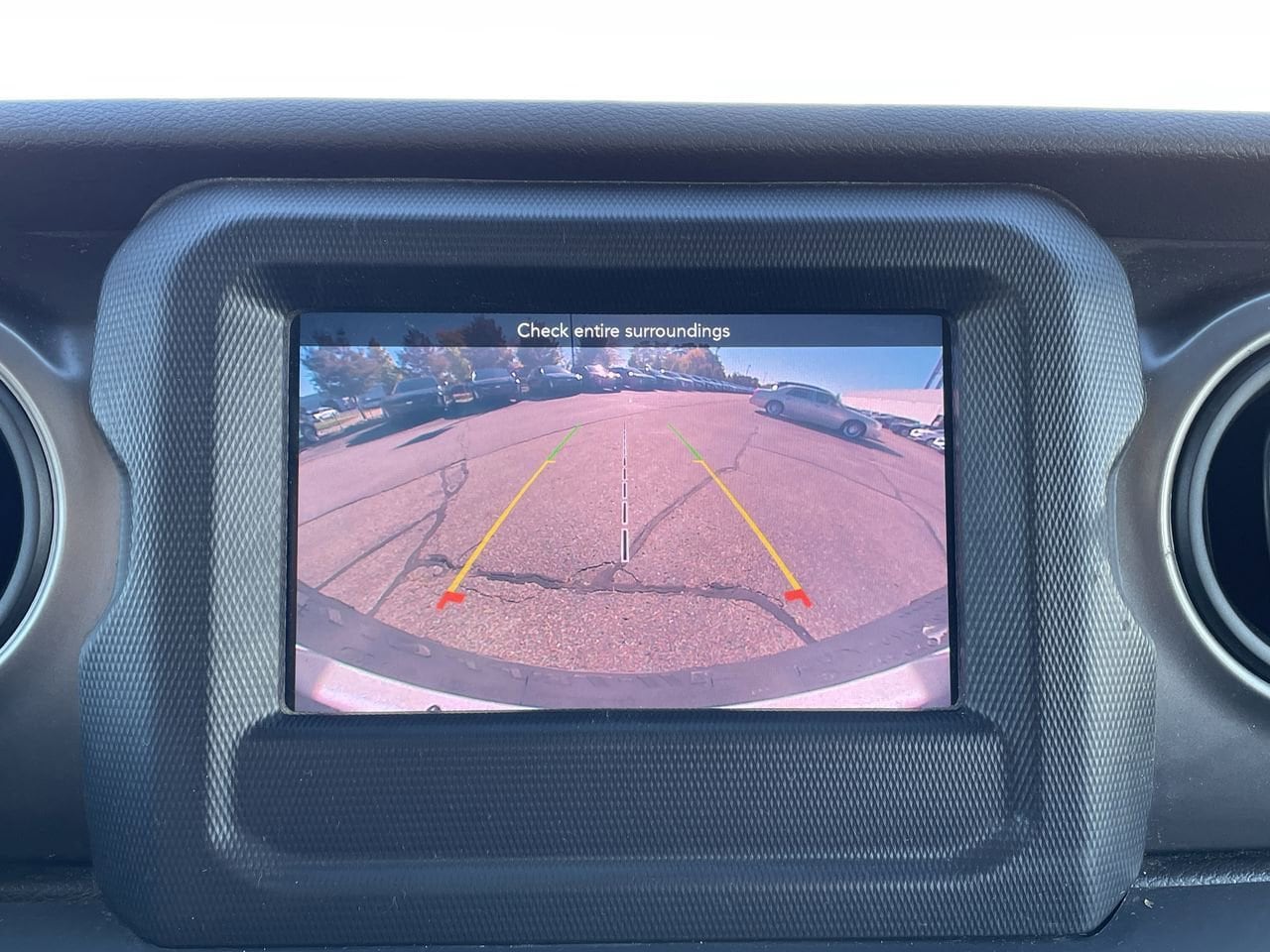 Thumbnail: 2019 Jeep Wrangler - 26
