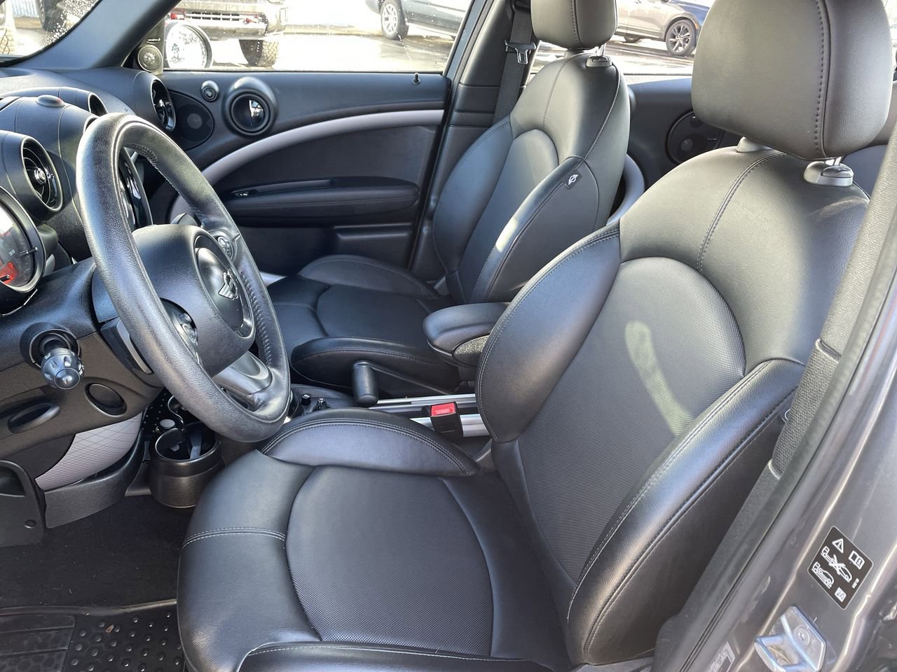 Thumbnail: 2016 MINI Cooper Countryman - 12