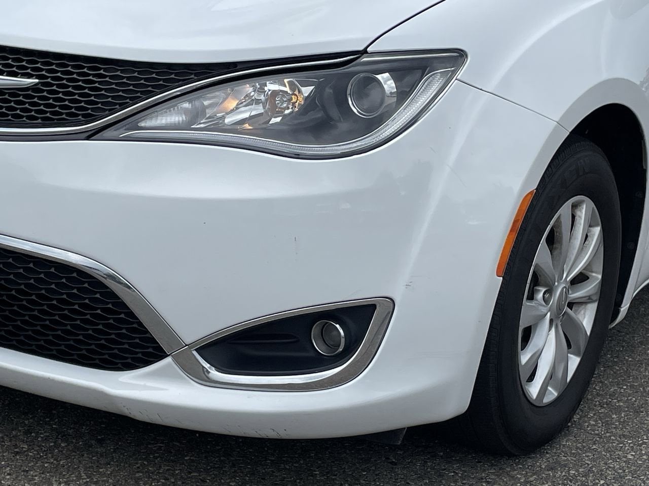 Thumbnail: 2019 Chrysler Pacifica - 36