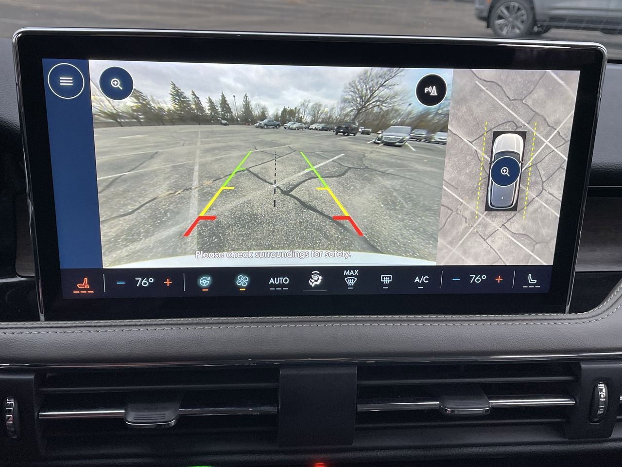 Thumbnail: 2023 Lincoln Corsair - 27