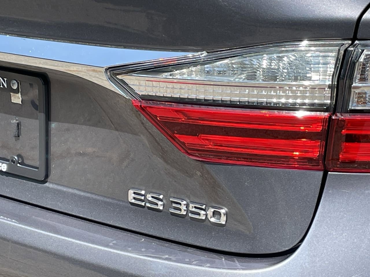 Thumbnail: 2016 Lexus ES - 41