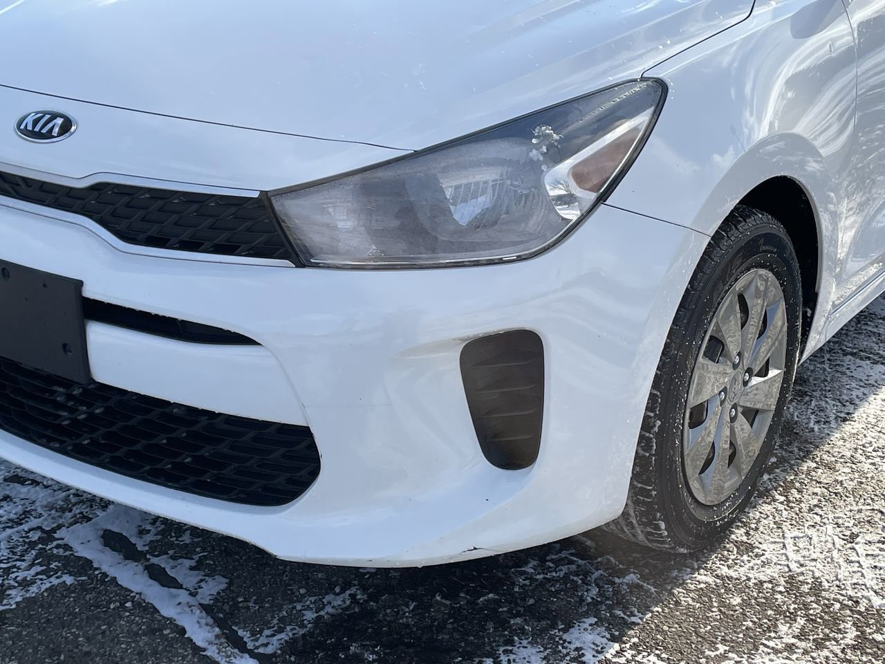 Thumbnail: 2020 Kia Rio - 32