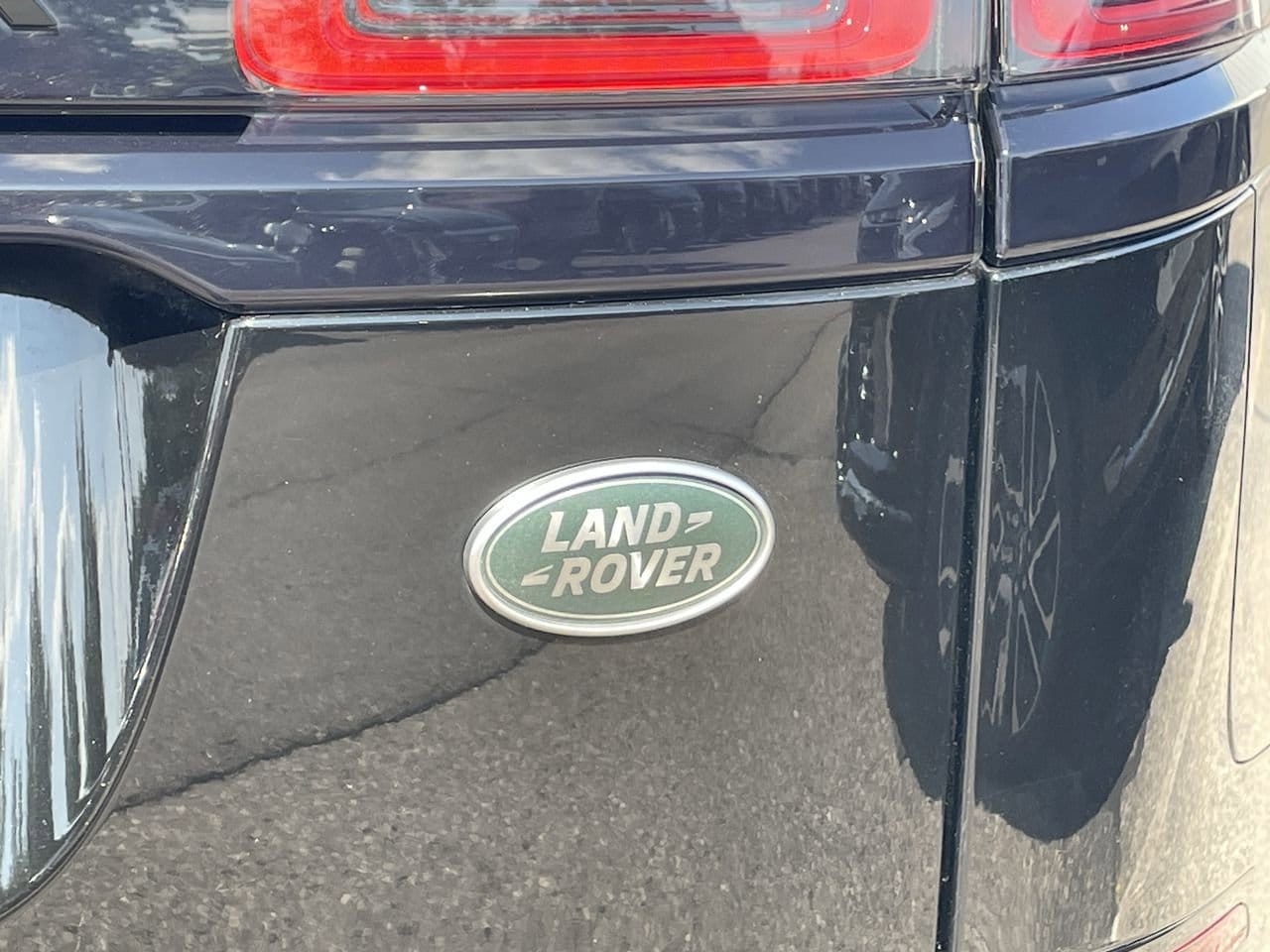Thumbnail: 2018 Land Rover Range Rover Velar - 41