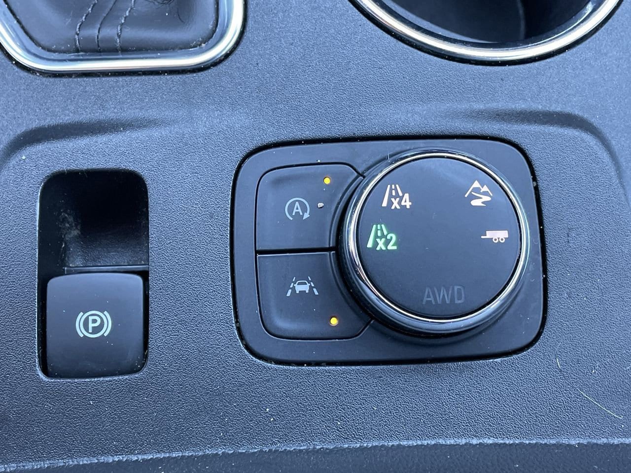 Thumbnail: 2023 Chevrolet Traverse - 28