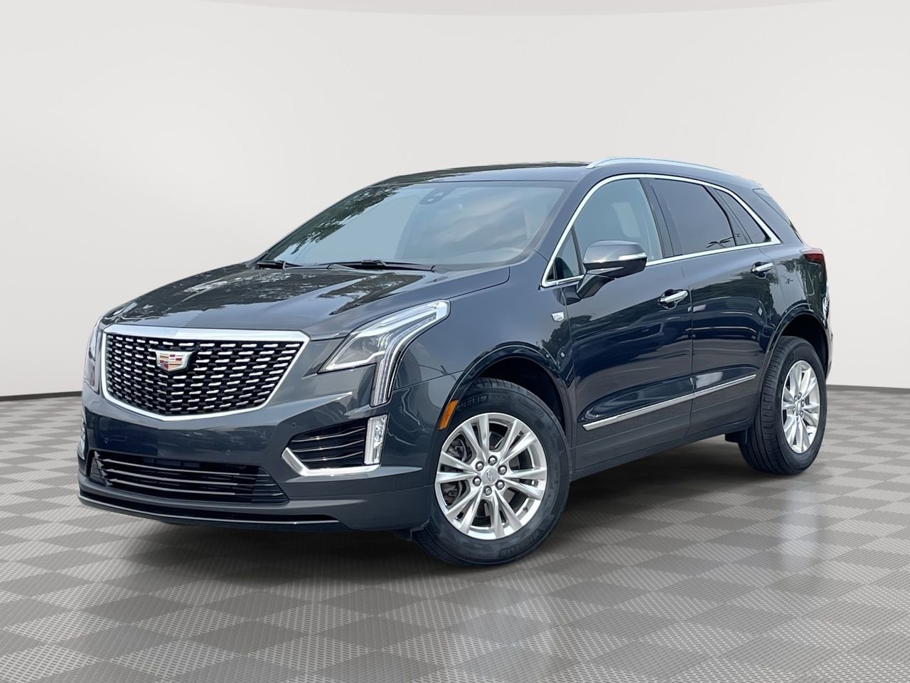 Thumbnail: 2023 Cadillac XT5 - 1