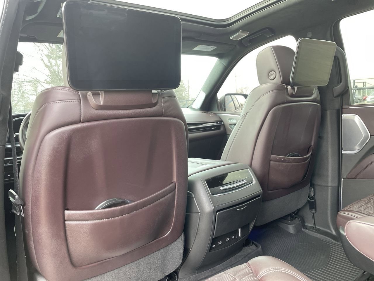 Thumbnail: 2024 Cadillac Escalade - 21