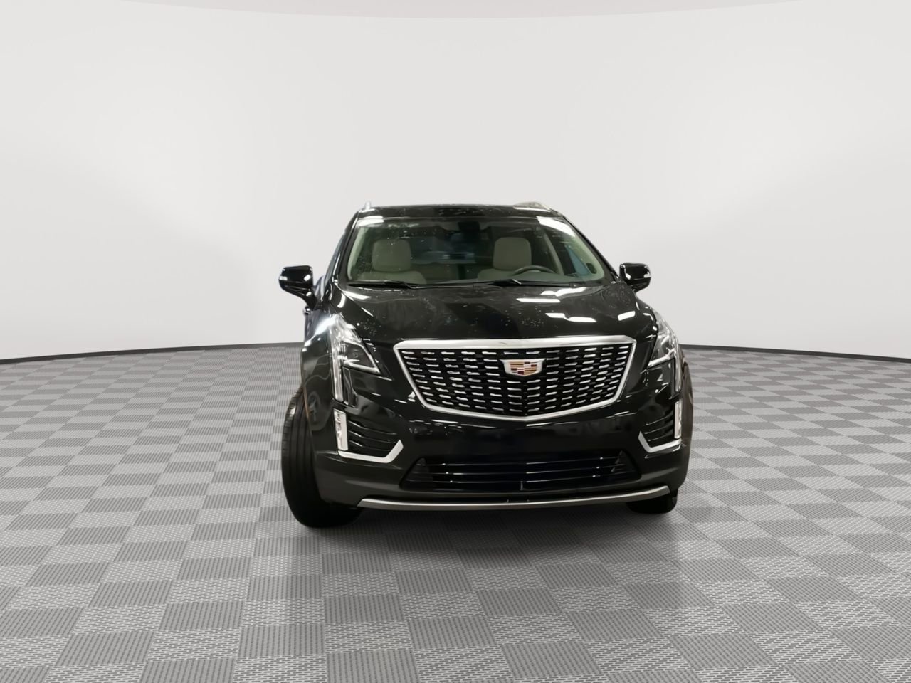 Thumbnail: 2023 Cadillac XT5 - 3