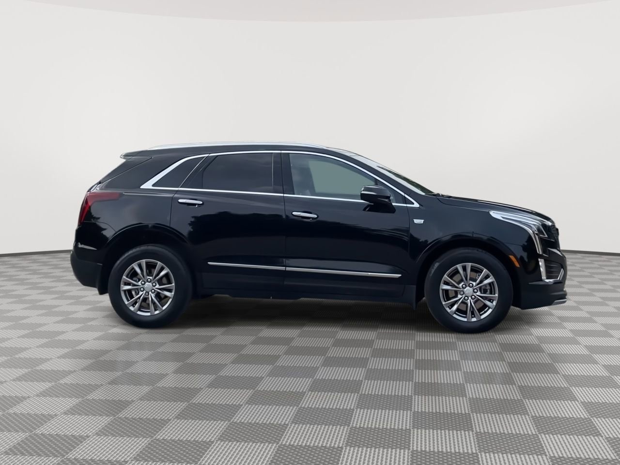 Thumbnail: 2023 Cadillac XT5 - 9